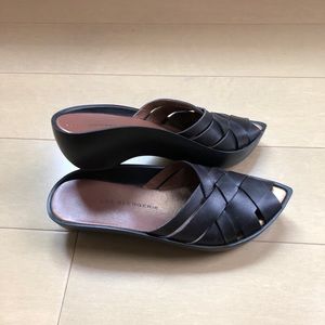 Robert Clergerie pointed clogs